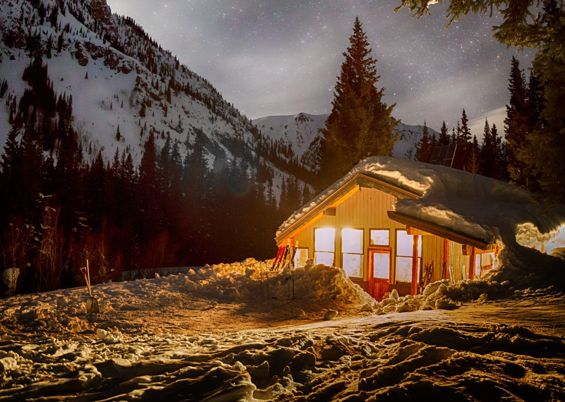 Hut of the Month – Lindley Hut